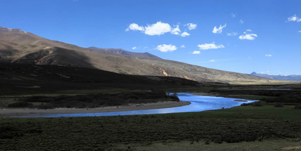 姐妹帮心灵充电之旅，自然美景大探秘的旅程